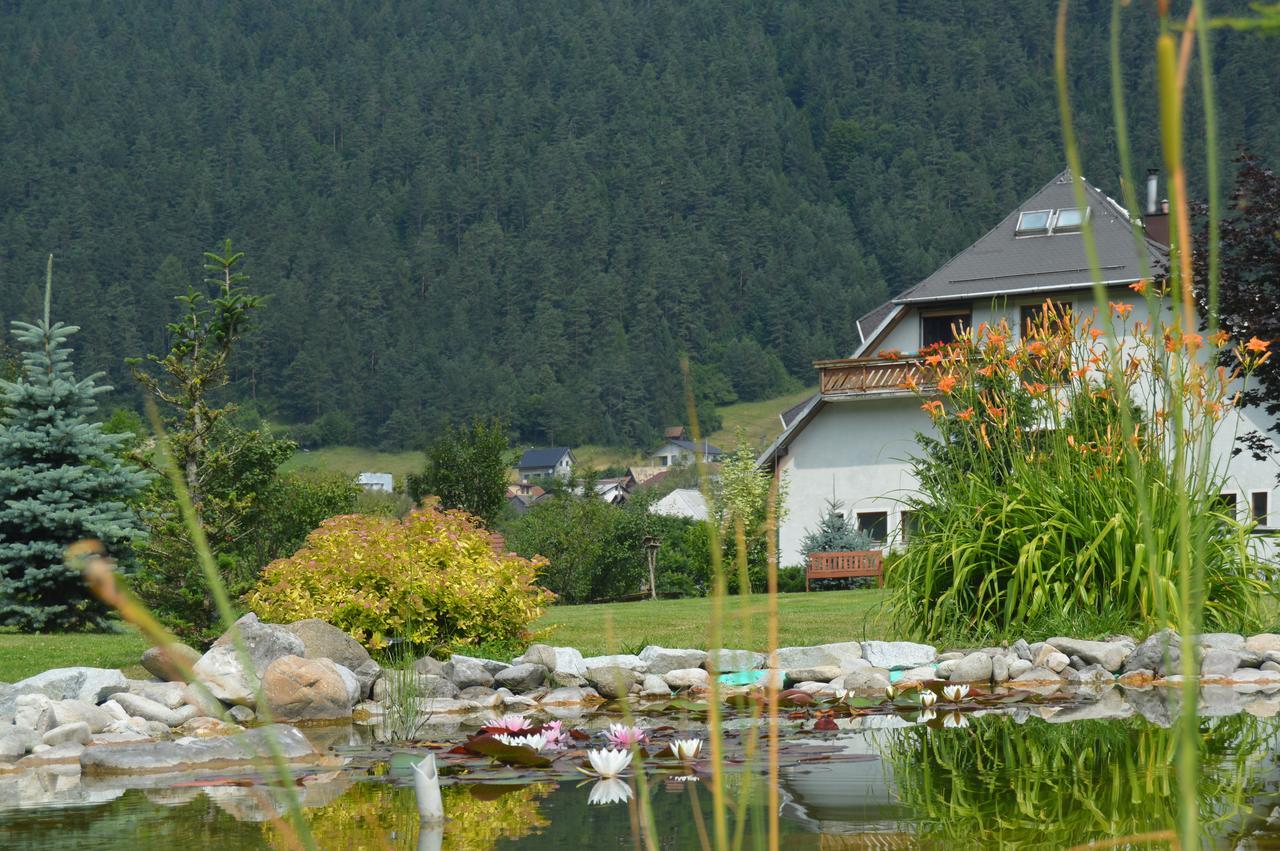Motel Gombas エクステリア 写真